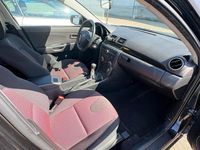 Second-hand Mazda 3 105 CP (77 kW) 2004 Negru Berlinǎ