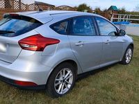 Second-hand Ford Focus 125 CP (91 kW) 2015 Argintiu Hatchback