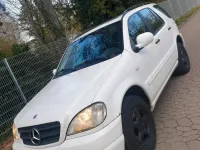 Gebraucht Mercedes ML320 218 PS (160 kW) 2000 Weiß SUV