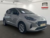 Gebraucht Hyundai i10 GO! 67 PS (49 kW) 2023 Sleek silver / met Kleinwagen