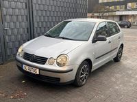 Gebraucht VW Polo 65 PS (47 kW) 2003 Silber Kleinwagen