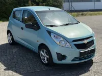 Second-hand Chevrolet Spark 68 CP (50 kW) 2010 Albastru Hatchback
