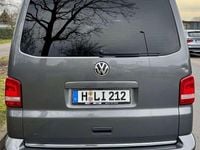 Gebraucht VW Multivan Highline 179 PS (131 kW) 2013 Grau Van / Kleinbus