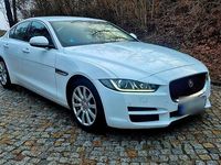 Gebraucht Jaguar XE 180 PS (132 kW) 2016 Weiß Limousine
