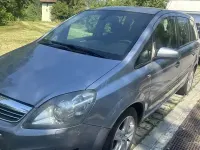 Gebraucht Opel Zafira Edition 140 PS (102 kW) 2009 Van / Kleinbus
