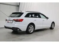 Gebraucht Audi A4 Basis 136 PS (100 kW) 2023 Gletscherweiß metallic Kombi