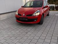 Gebraucht Renault Clio II 88 PS (64 kW) 2006 Rot Kleinwagen