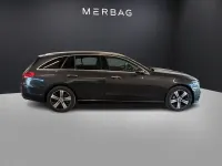 Gebraucht Mercedes C300e Avantgarde 313 PS (230 kW) 2024 Grau Limousine