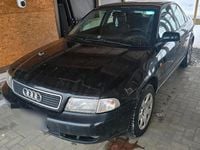 Usado Audi A4 100 CV (73 kW) 2000 Negro Berlina