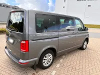 Gebraucht VW Multivan Comfortline 150 PS (110 kW) 2017 Grau Van / Kleinbus
