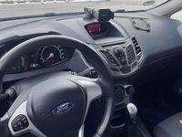 Gebraucht Ford Courier 82 PS (60 kW) 2009 Silber Van / Kleinbus