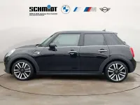 Gebraucht Mini ONE 102 PS (75 kW) 2018 Midnight black metallic Kleinwagen