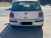 Gebraucht VW Golf IV 101 PS (74 kW) 2000 Silber Kleinwagen