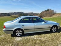 Gebraucht BMW 528 193 PS (141 kW) 1996 Silber Limousine