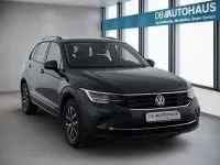 Gebraucht VW Tiguan Life 122 PS (89 kW) 2024 Grau SUV
