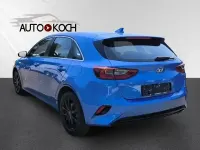 Gebraucht Kia Ceed Vision 140 PS (102 kW) 2020 (b3l) blue flame met. Kleinwagen