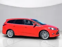 Używany Ford Focus S 150 KM (110 kW) 2013 Czerwony Kombi