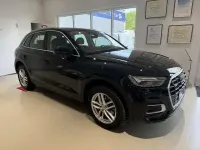 Używany Audi Q5 Ambiente 204 KM (150 kW) 2023 Czarny SUV