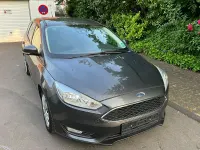 Gebraucht Ford Focus 101 PS (74 kW) 2016 Grau Kombi