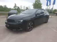 Gebraucht Opel Astra 131 PS (96 kW) 2024 Schwarz Kleinwagen