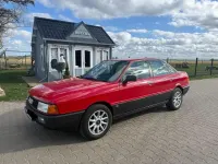 Käytetty Audi 80 Design 90 HP (66 kW) 1990 Punainen Sedan