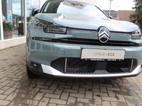 Neu Citroën e-C4 114 kW (156 PS) 2025 Grün Limousine