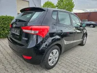 Gebraucht Hyundai ix20 Classic 90 PS (66 kW) 2011 Schwarz Kleinwagen
