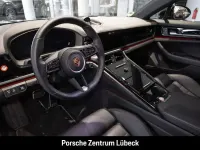 Gebraucht Porsche Panamera 4S E-Hybrid 544 PS (400 kW) 2025 Tiefschwarzmetallic Kleinwagen