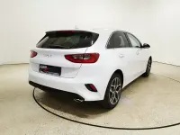 Usado Kia Ceed Style 140 CV (102 kW) 2025 Blanco Utilitario