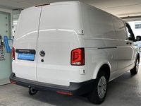 Gebraucht VW Transporter 150 PS (110 kW) 2023 Candyweiß Van