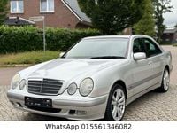 Używany Mercedes E220 Classic 143 KM (105 kW) 2002 Srebrny Sedan/Limuzyna
