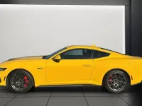Neu Ford Mustang GT Fastback 446 PS (328 kW) 2025 Gelb Coupé