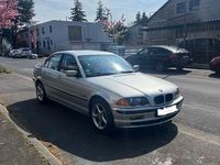 Gebraucht BMW 320 150 PS (110 kW) 1999 Silber Limousine