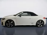 Gebraucht Audi TT Roadster Competition 197 PS (144 kW) 2023 Gletscherweiß metallic/verdeck Cabrio
