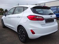 Gebraucht Ford Fiesta Titanium 75 PS (55 kW) 2023 Frostweiß Kleinwagen