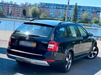 Używany Skoda Octavia Scout 184 KM (135 kW) 2016 Czarny Kombi