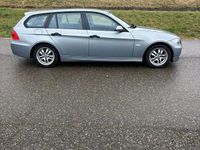 Gebraucht BMW 320 163 PS (119 kW) 2006 Grau Kombi
