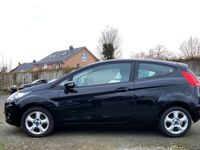 gebraucht Ford Fiesta 1,4 TDCi DPF Titanium Titanium