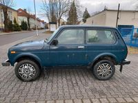 Second-hand Lada niva 82 CP (60 kW) 2010 Verde SUV