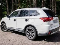 Gebraucht Mitsubishi Outlander 150 PS (110 kW) 2018 Weiß SUV