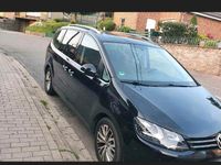 Second-hand VW Sharan 170 CP (125 kW) 2012 Negru Monovolum