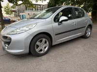 Gebraucht Peugeot 207 90 PS (66 kW) 2009 Silber Kleinwagen