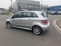 Gebraucht Mercedes B180 116 PS (85 kW) 2009 Silber Van / Kleinbus