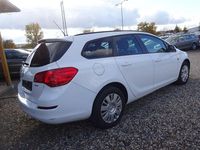 Gebraucht Opel Astra Design Edition 110 PS (80 kW) 2011 Weiß Kombi