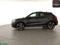 Gebraucht Audi Q2 S-Line 190 PS (139 kW) 2023 Mythosschwarz SUV