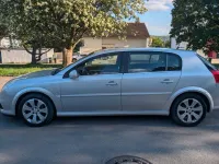 Gebraucht Opel Signum Edition+ 140 PS (102 kW) 2008 Silber Kleinwagen