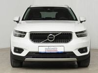 Gebraucht Volvo XC40 Momentum 163 PS (119 kW) 2021 Ice white SUV