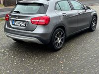 Gebraucht Mercedes GLA220 170 PS (125 kW) 2013 Grau SUV