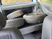 Gebraucht VW Polo 50 PS (36 kW) 2000 Blau Kleinwagen