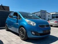 Gebraucht Kia Venga 128 PS (94 kW) 2011 Blau Kleinwagen